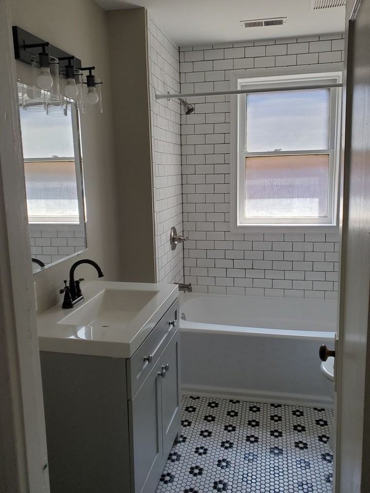 2152-2154 2152-2154 Geyer - 2152 - 2FL #2FL - Photo 2 of 7
