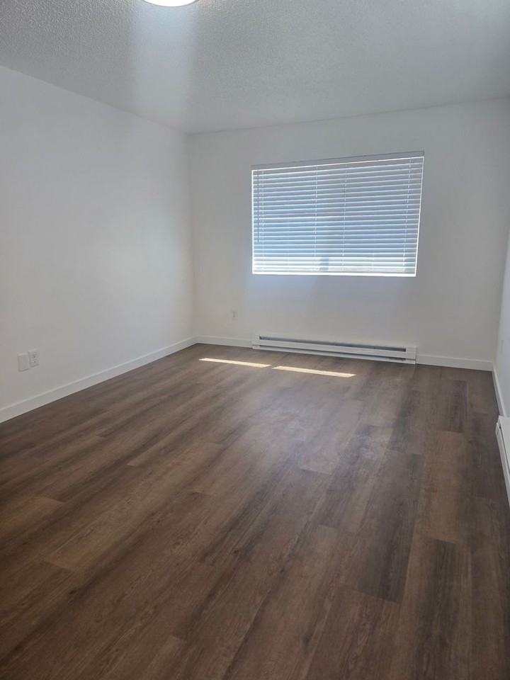 812 812 & 814 St. Francis St. - Photo 2 of 14