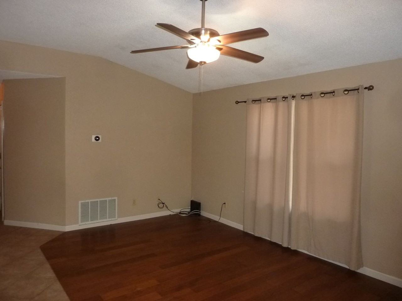 4020 Beaver Creek Ct - Photo 3 of 8