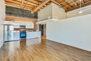 featured image of 520 S Commerce St