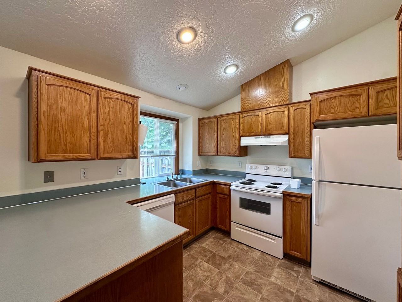 2935 Sw Charity Ct - Photo 3 of 18