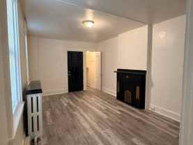 142 S Prince St - Photo 1 of 1