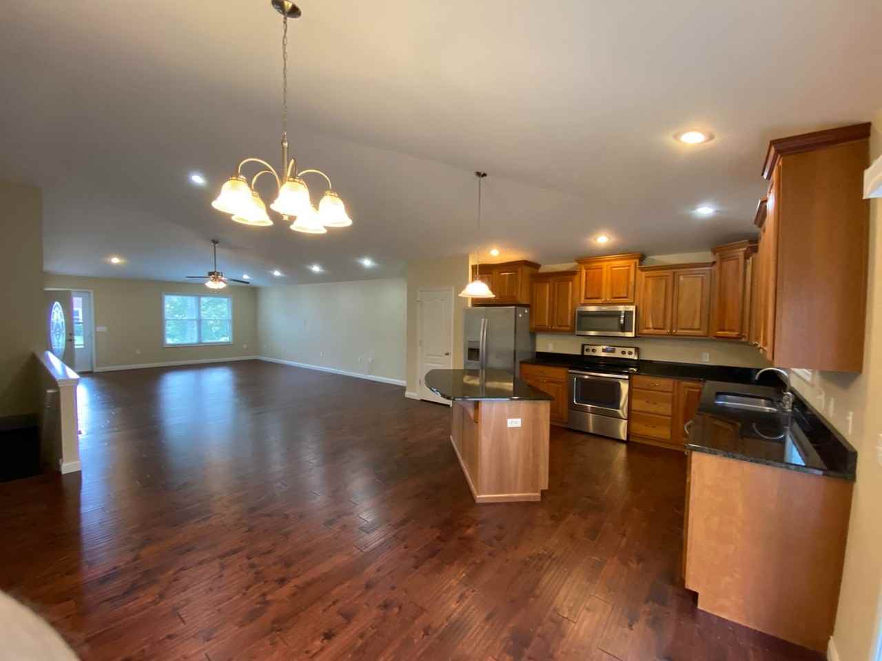 11975 Village Cir - Photo 4 of 21