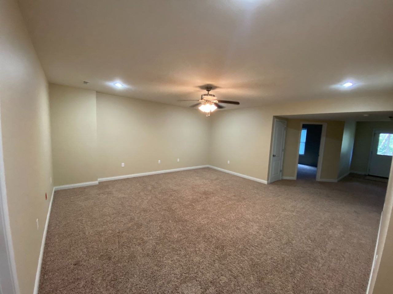 11975 Village Cir - Photo 5 of 21