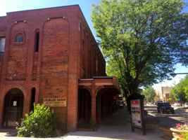 featured image of 520 Main St