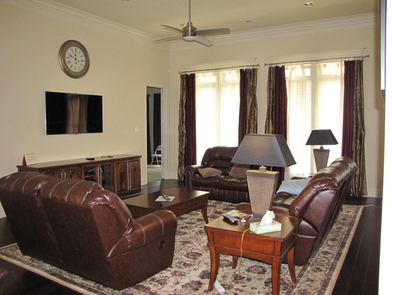 13465 Quail Grove Ave - Photo 3 of 16