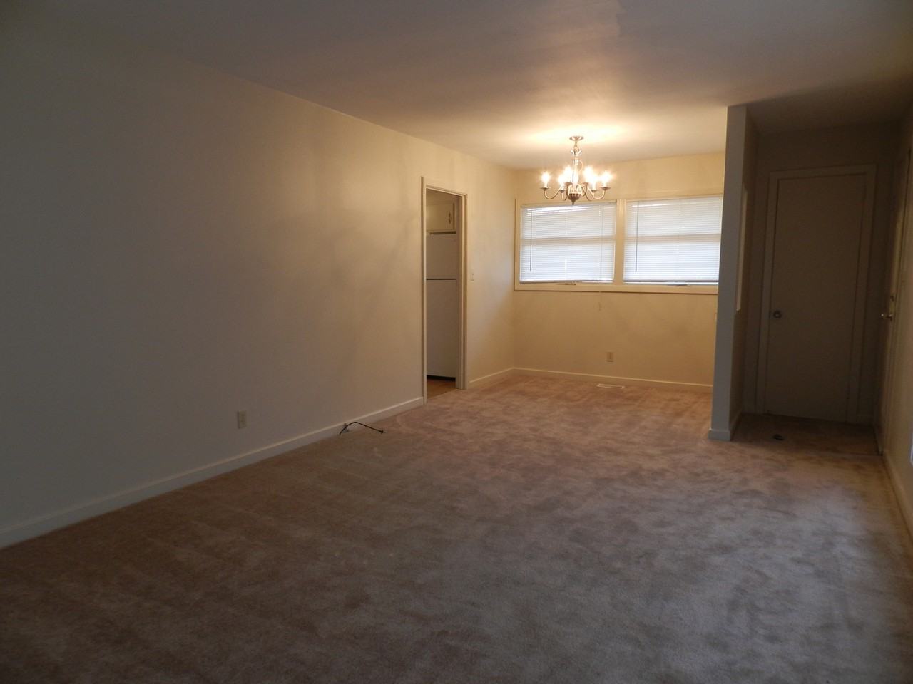 5032 Scenic View Dr - Photo 3 of 6