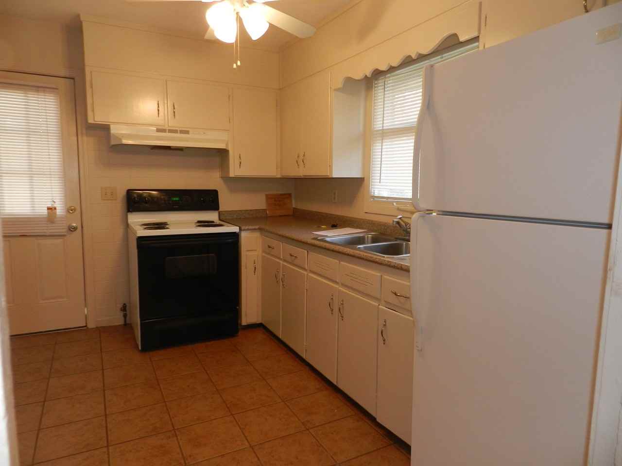 5032 Scenic View Dr - Photo 4 of 6