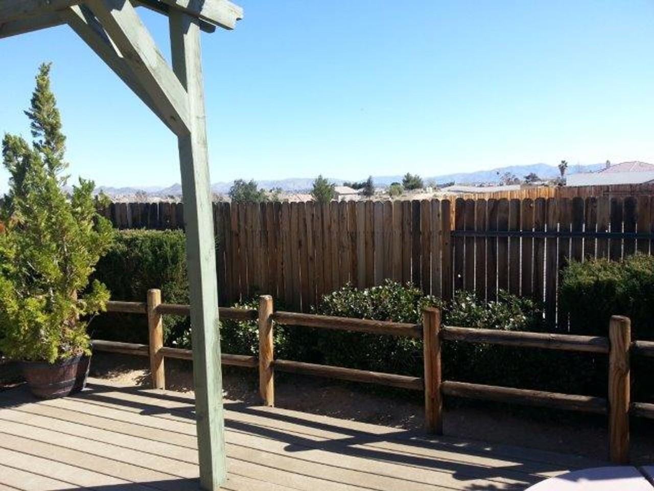 16376 Appletree Ln - Photo 4 of 21