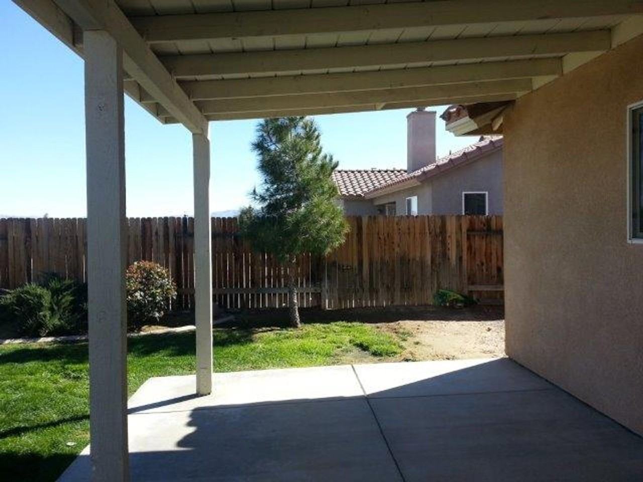 16376 Appletree Ln - Photo 7 of 21
