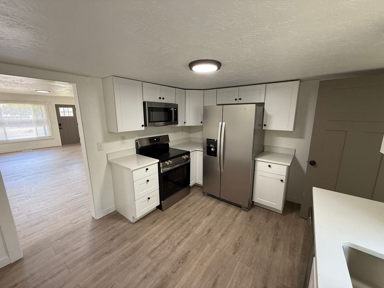 816 S 500 W - Photo 2 of 20