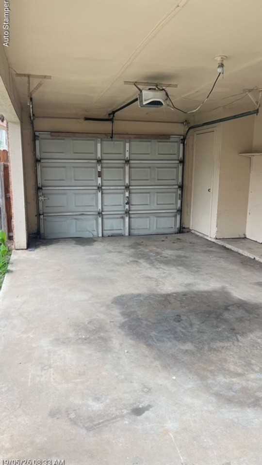 6804 S Creek Dr - Photo 4 of 36