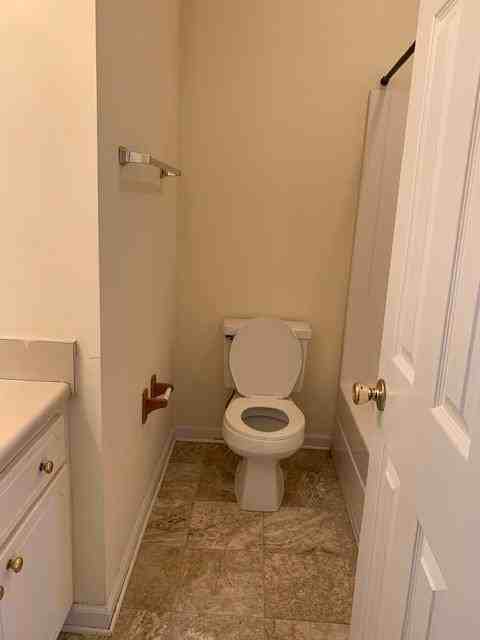 4184 Hamilton Cir - Photo 4 of 10