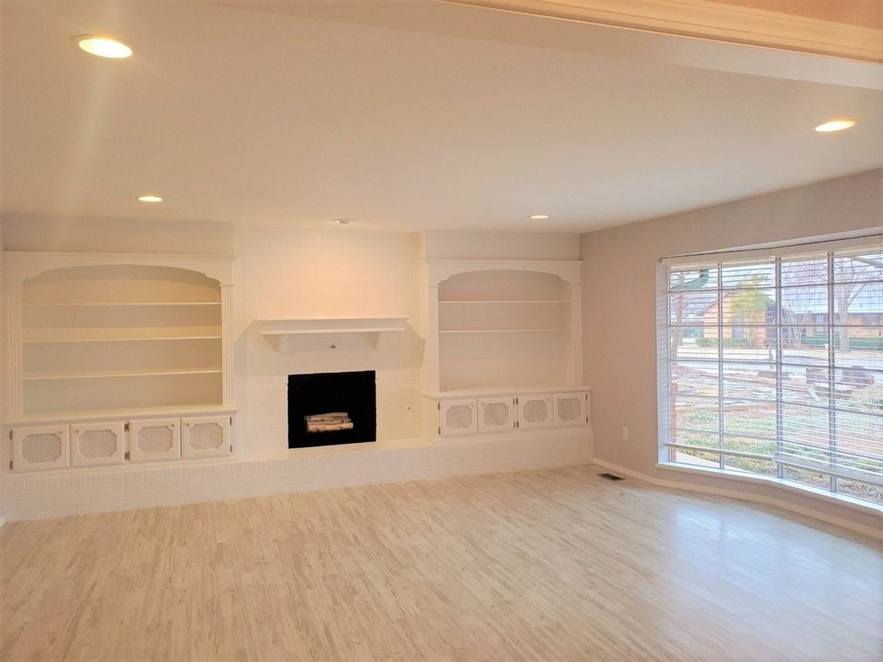 13424 Palm Ave - Photo 7 of 38