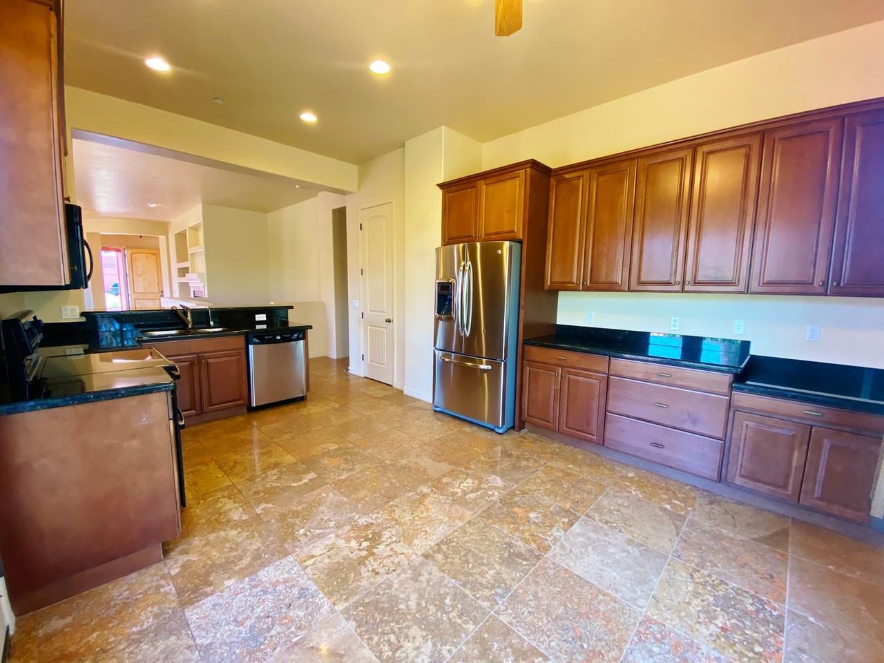35 Bell Wash Ct - Photo 7 of 30