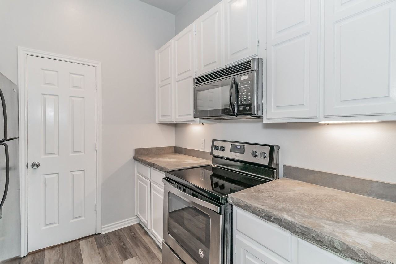 5007 Birchman Ave - Photo 5 of 26