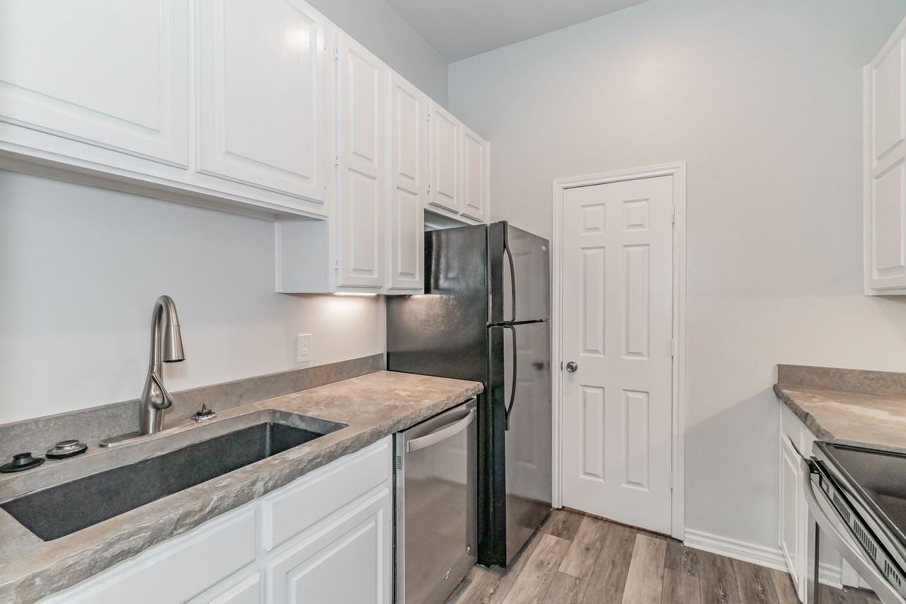 5007 Birchman Ave - Photo 6 of 26
