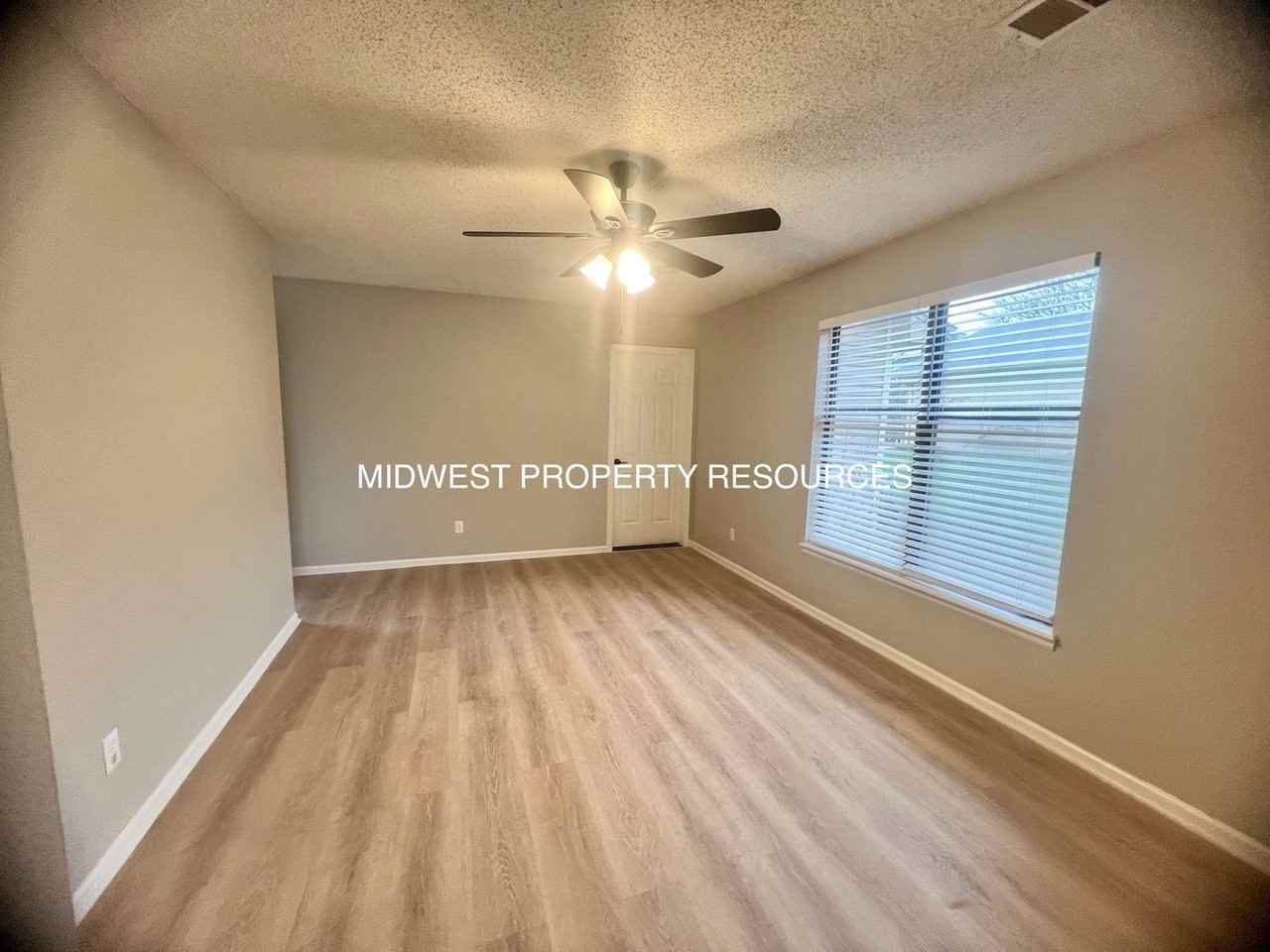 204 Sky Vue Dr #A - Photo 4 of 13