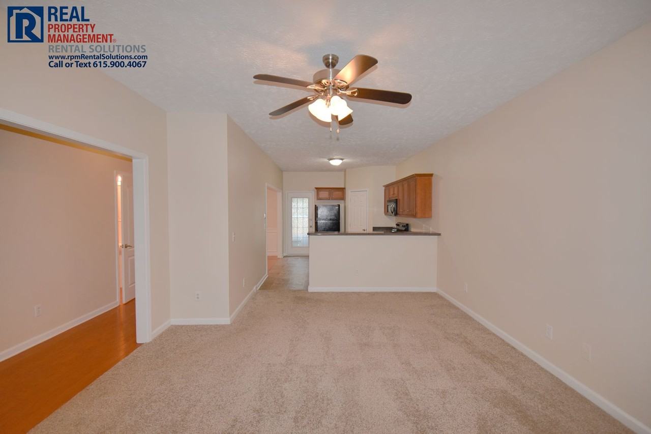 2533 New Holland Cir - Photo 4 of 22
