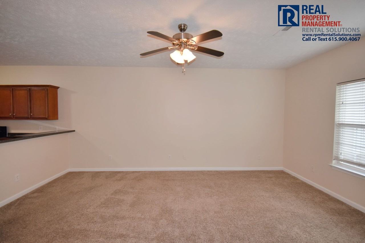 2533 New Holland Cir - Photo 5 of 22