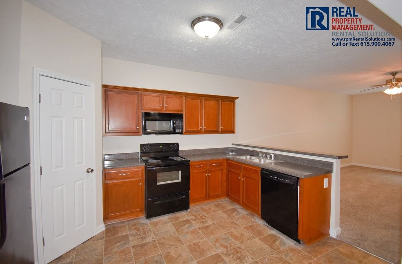 2533 New Holland Cir - Photo 6 of 22