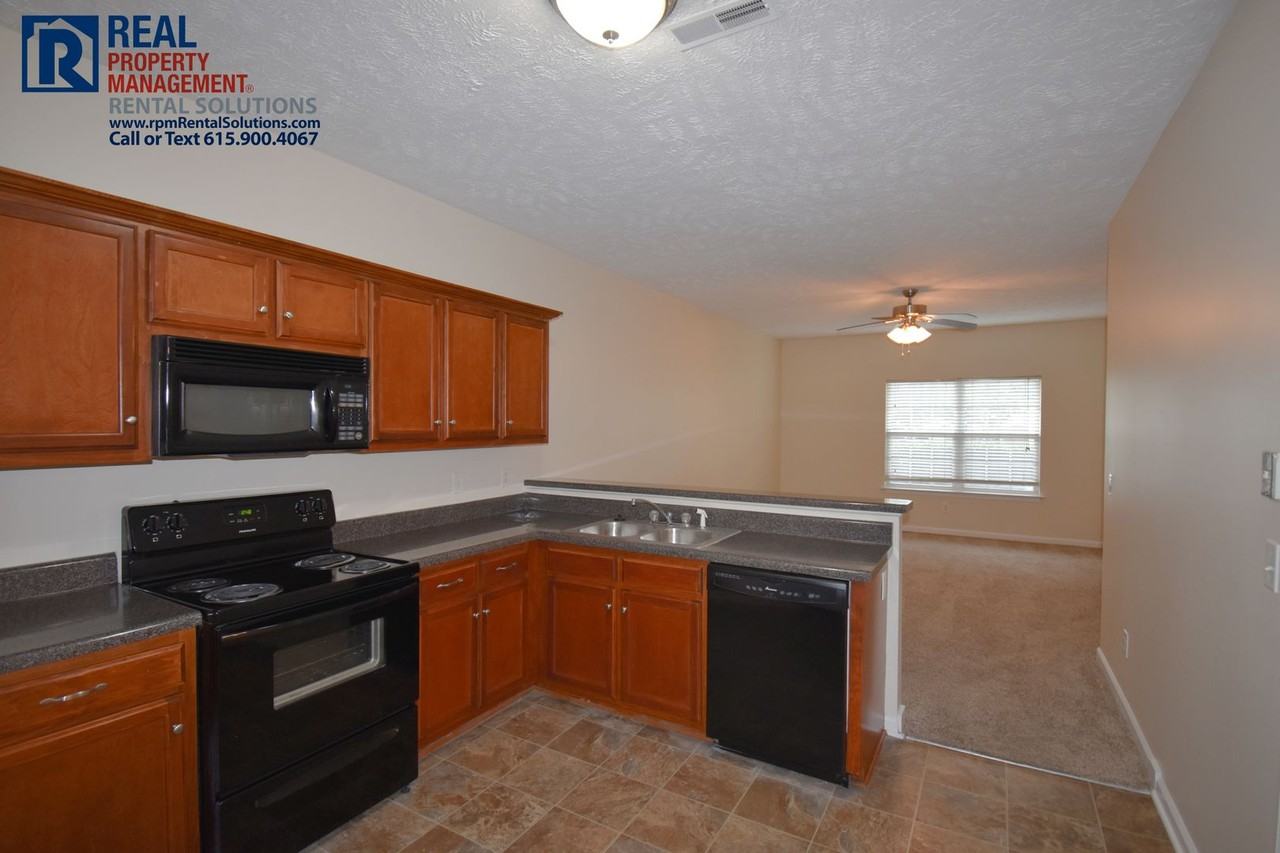 2533 New Holland Cir - Photo 7 of 22