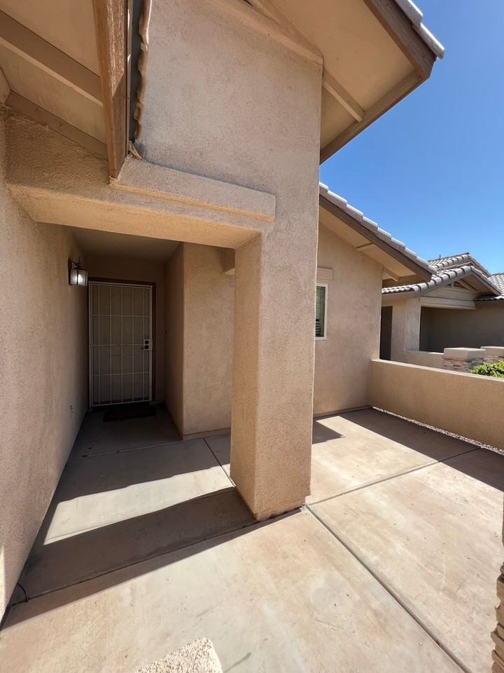 6565 E 33rd Ln - Photo 2 of 26