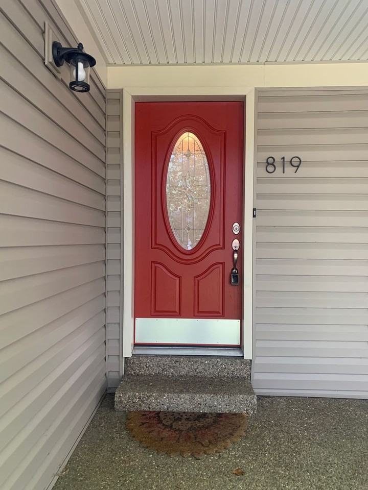 819 Fountain Ave - Photo 2 of 14