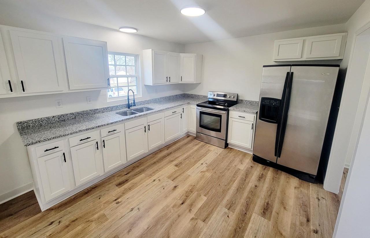 709 Maryland Ave - Photo 2 of 8