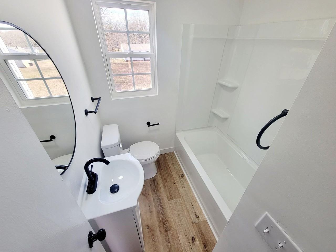 709 Maryland Ave - Photo 4 of 8