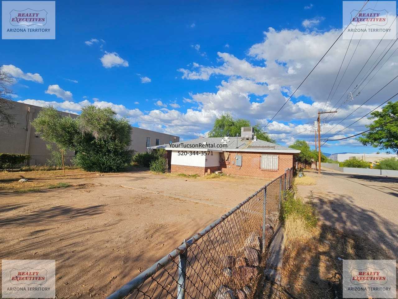 1151 N Magnolia Ave - Photo 3 of 11