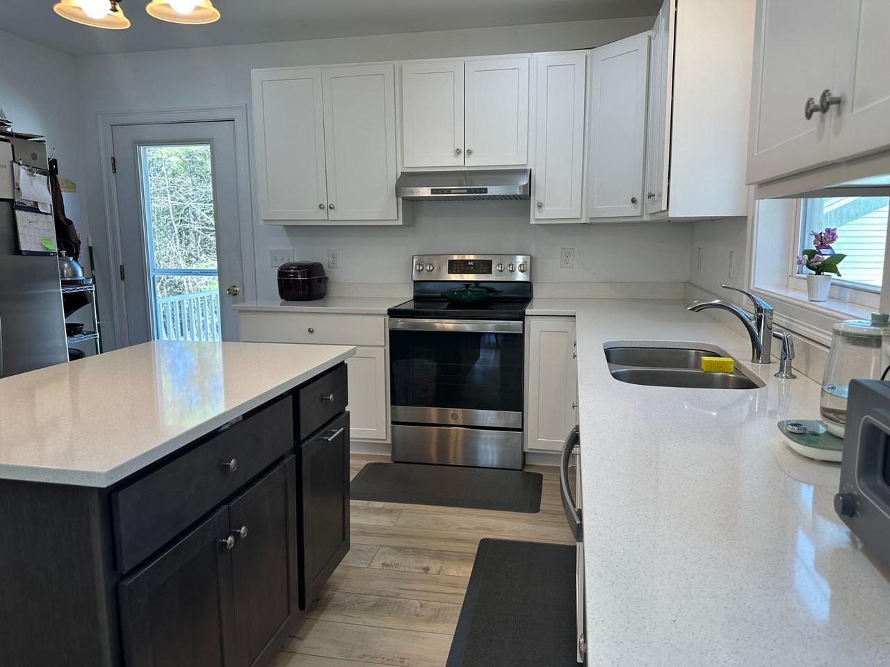 63 Webster Rd - Photo 5 of 46