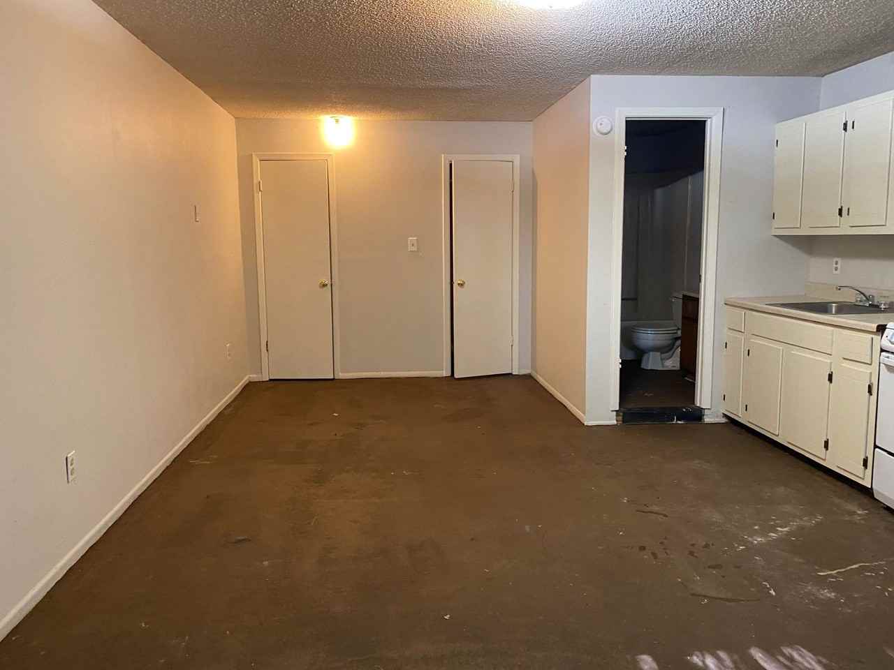 1901 E Johnson - Photo 4 of 5