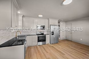 390 S University Ave - Photo 1 of 1