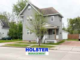 featured image of 410 N 7th St