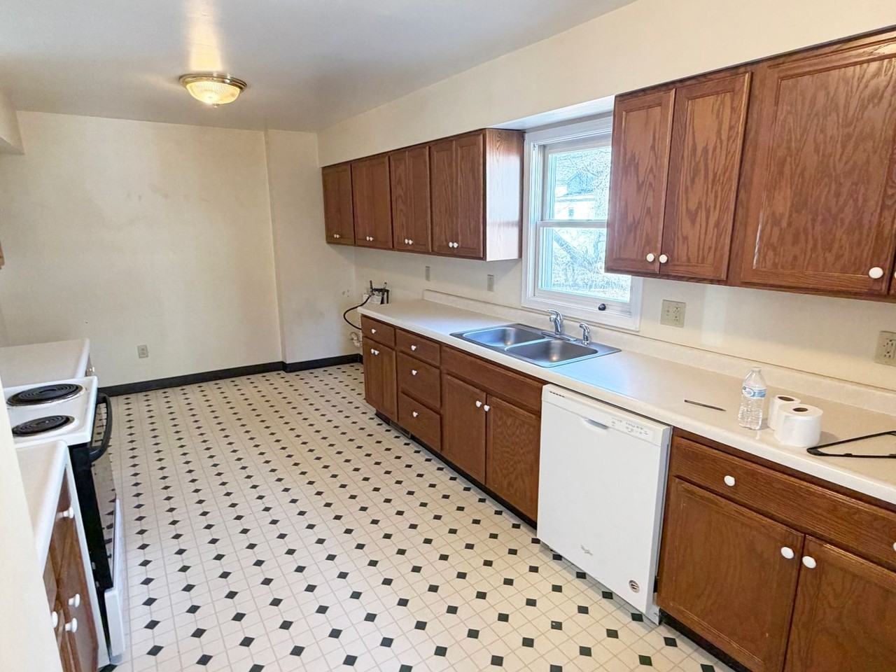 410 N 7th St - Photo 2 of 24