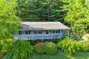 featured image of 1386 Buck Mountain Rd