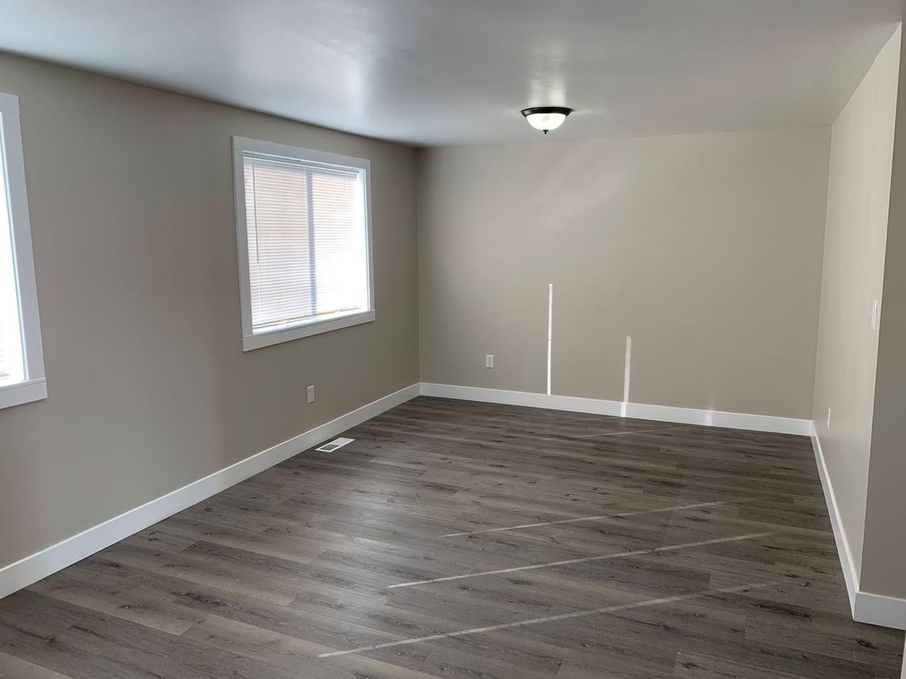 2853 S 9150 W - Photo 7 of 38