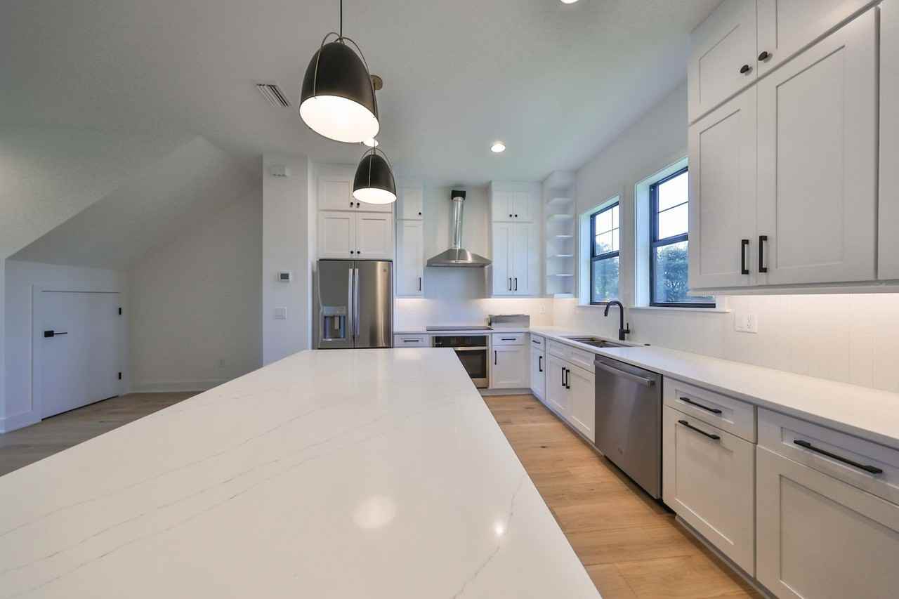 4324 W Gray St #3 - Photo 4 of 12