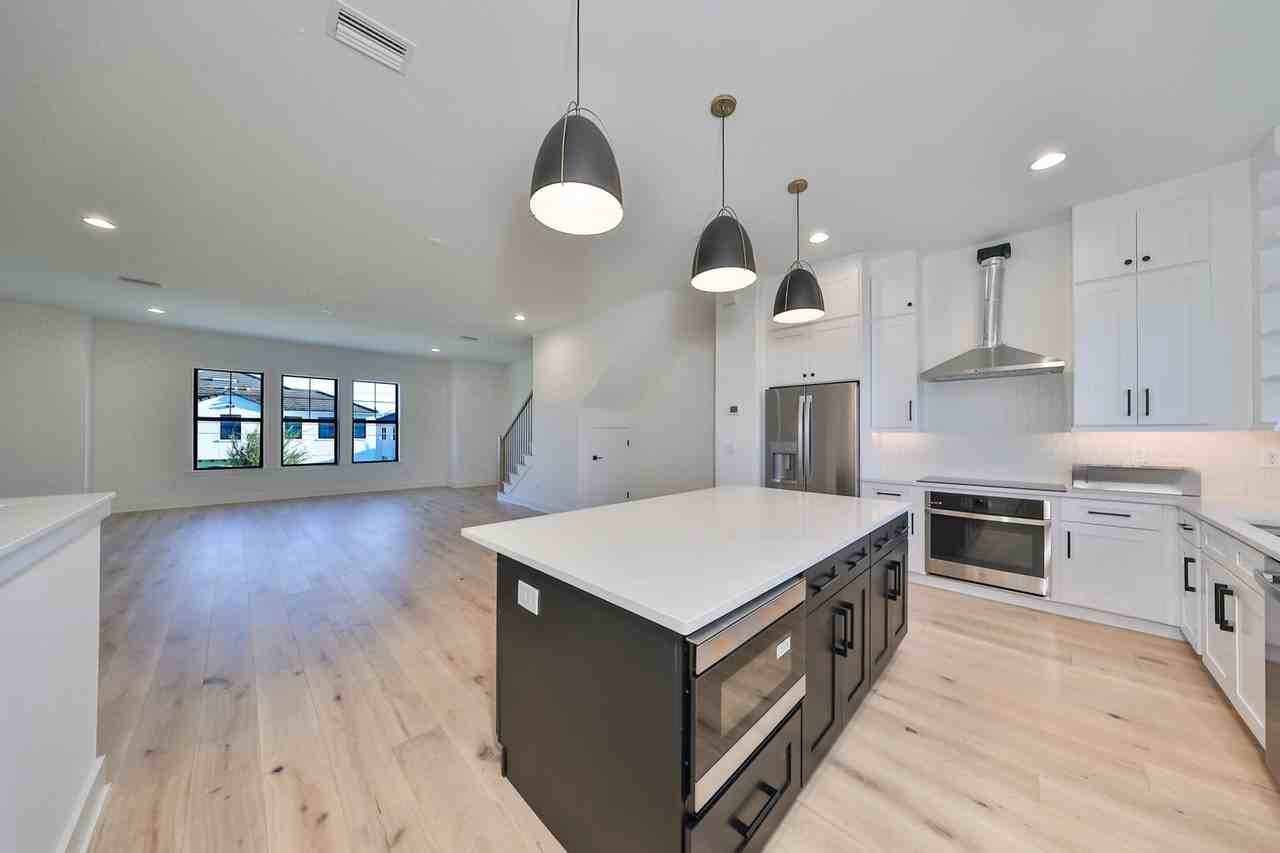 4324 W Gray St #3 - Photo 5 of 12