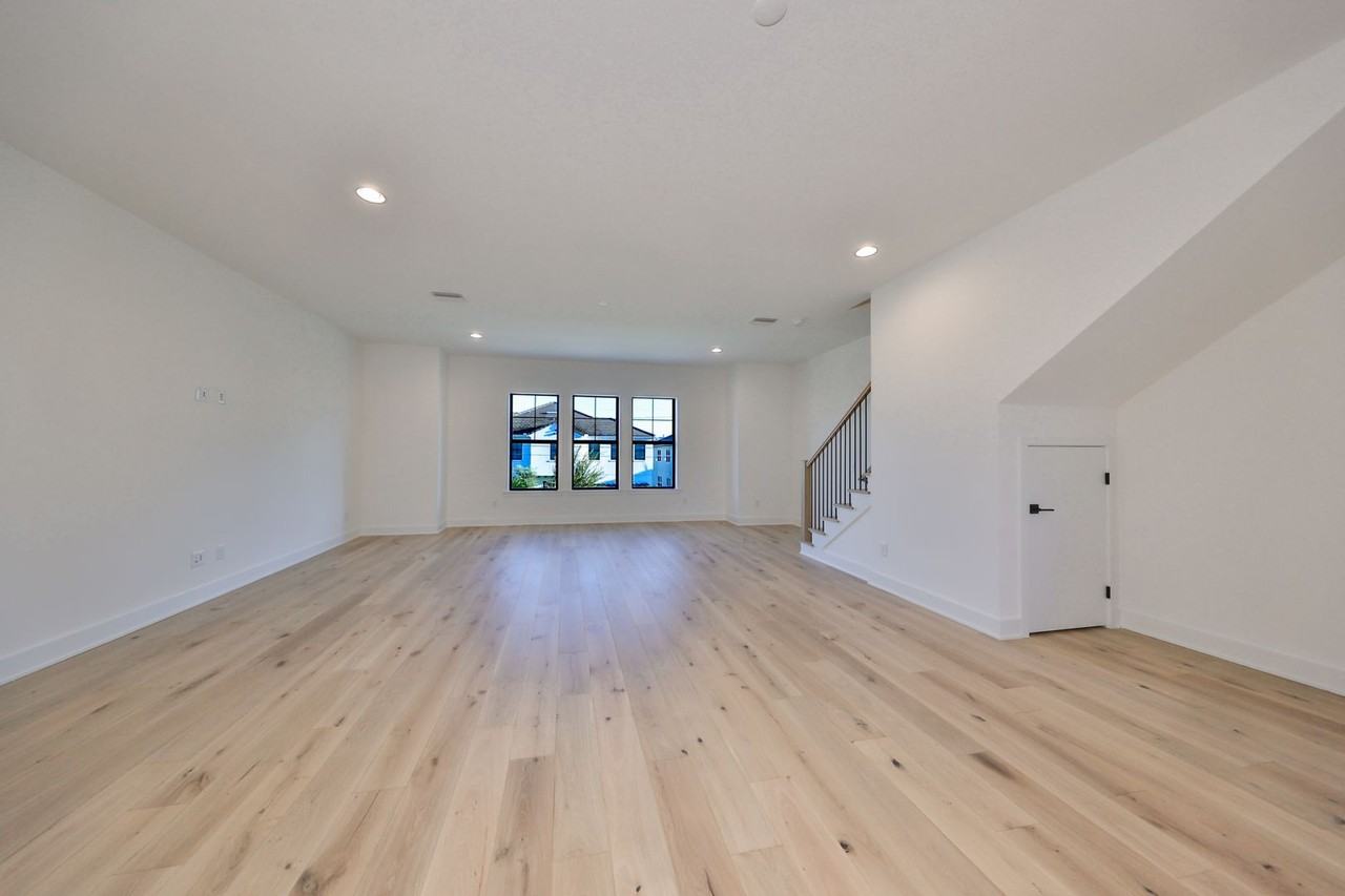 4324 W Gray St #3 - Photo 7 of 12