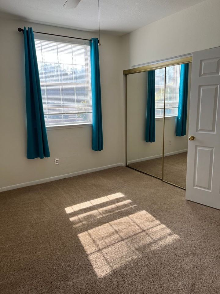 668 Gateway Dr Se - Photo 6 of 7