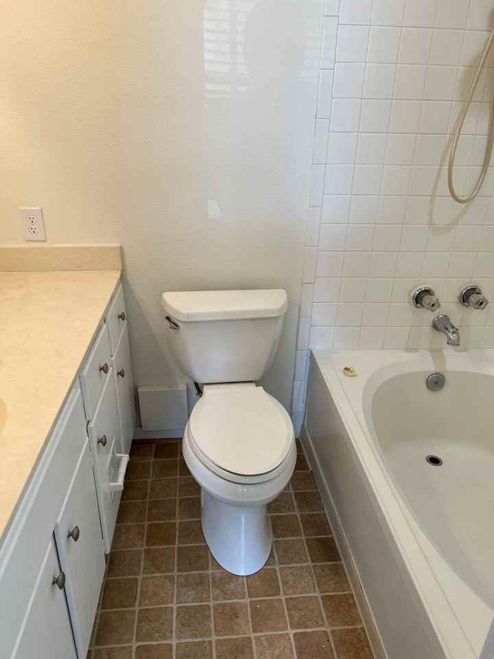 668 Gateway Dr Se - Photo 7 of 7