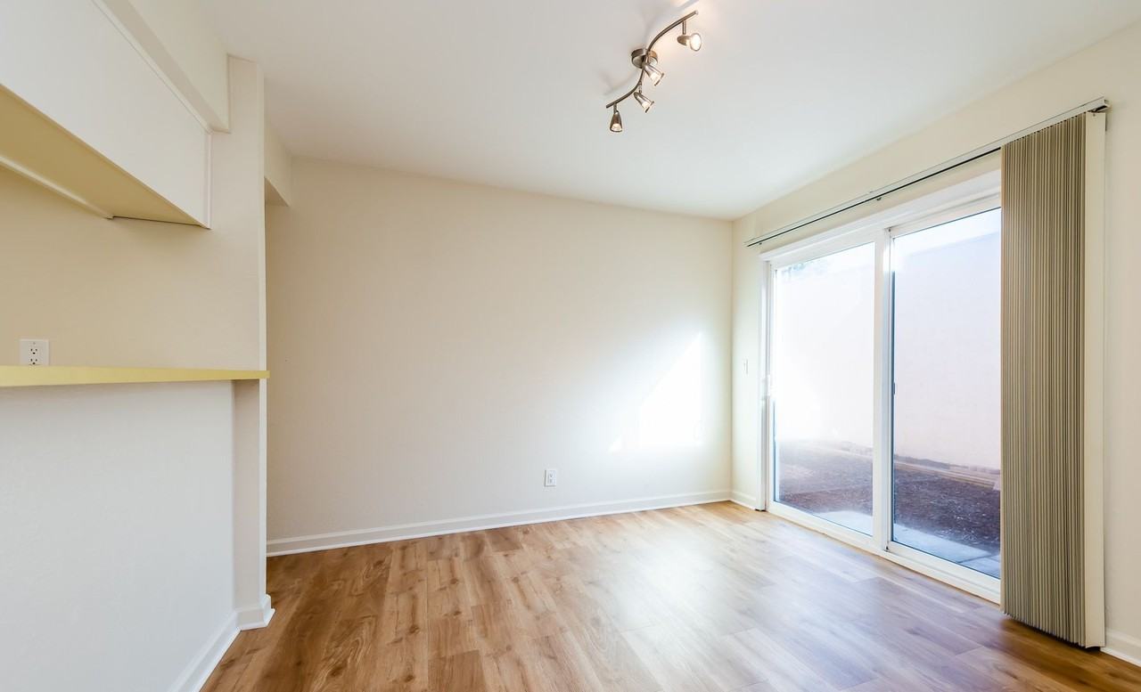 619 Cypress Ln - Photo 5 of 11