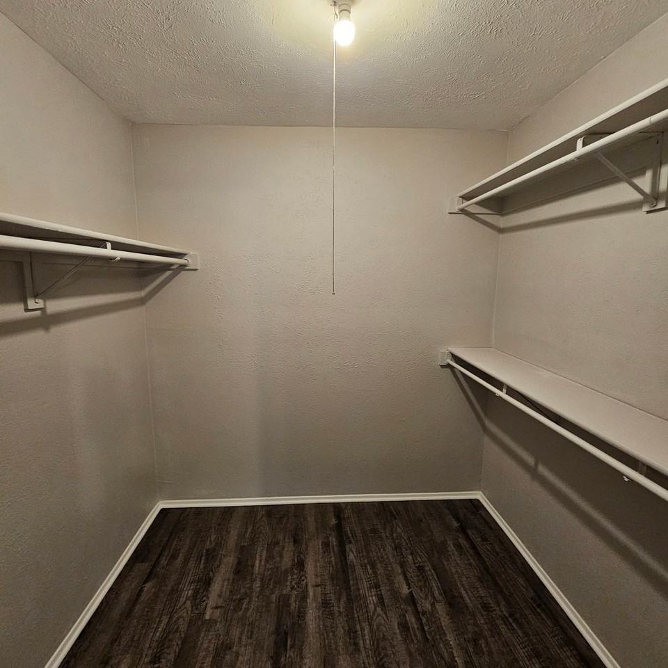 3937 O Hare Dr - Photo 6 of 28