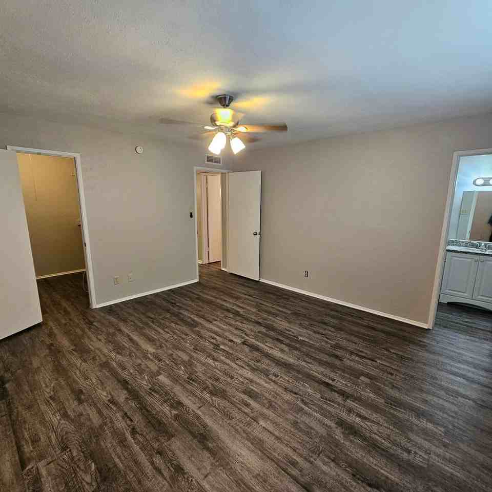 3937 O Hare Dr - Photo 7 of 28