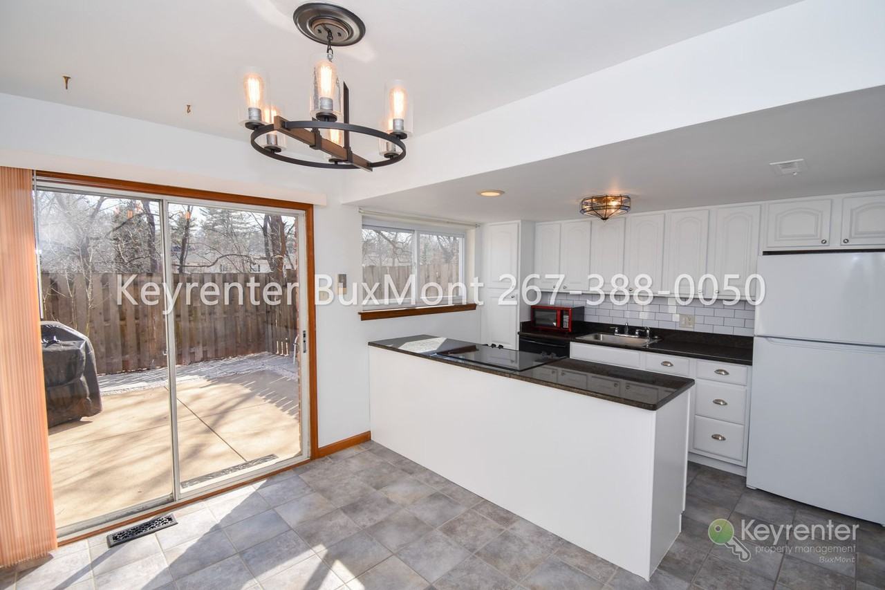 116 Ardwick Ter - Photo 2 of 15