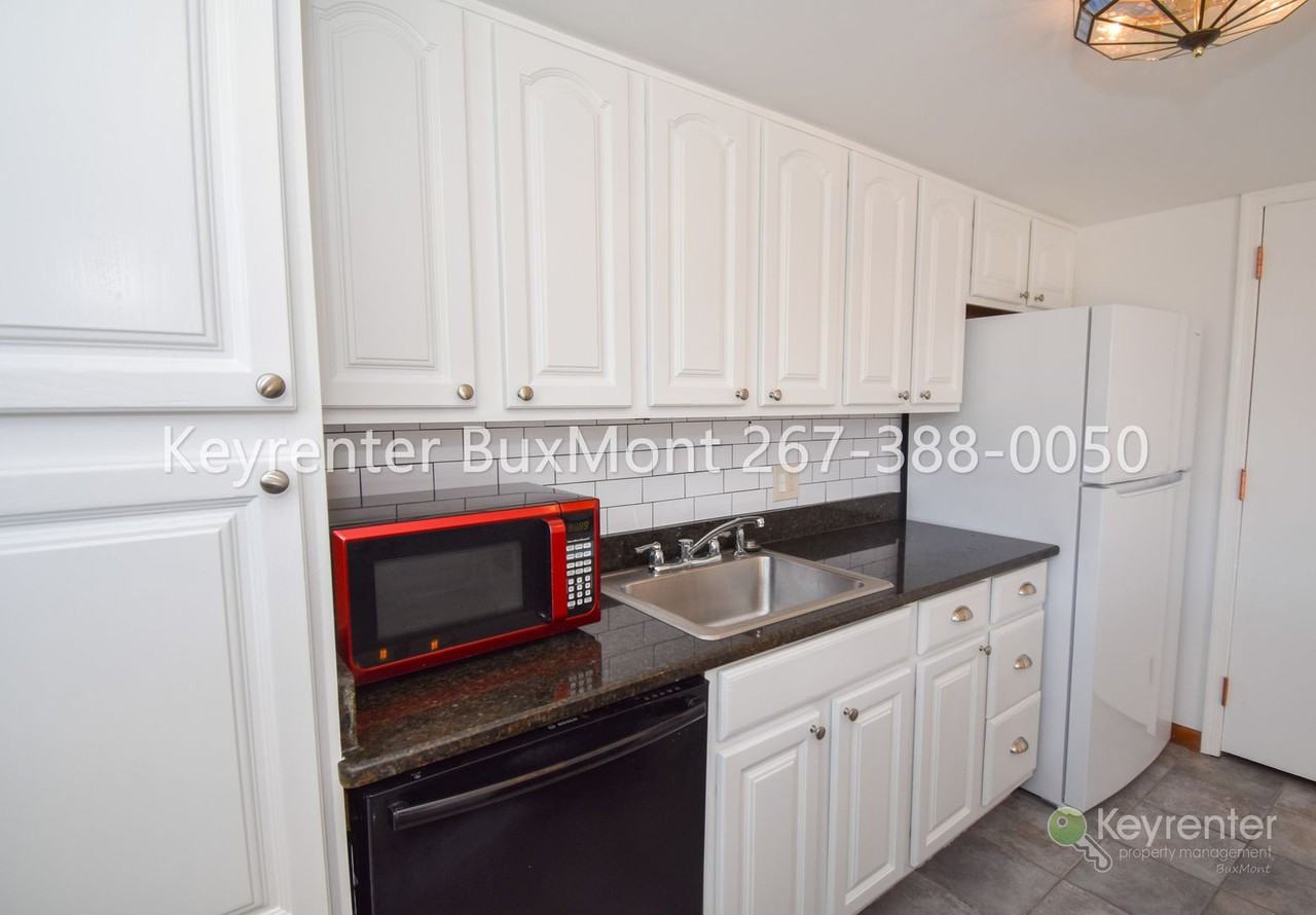116 Ardwick Ter - Photo 4 of 15