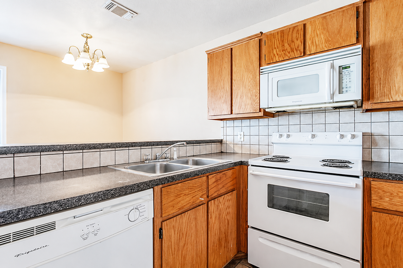 2803 Windmill Ct #A - Photo 6 of 18