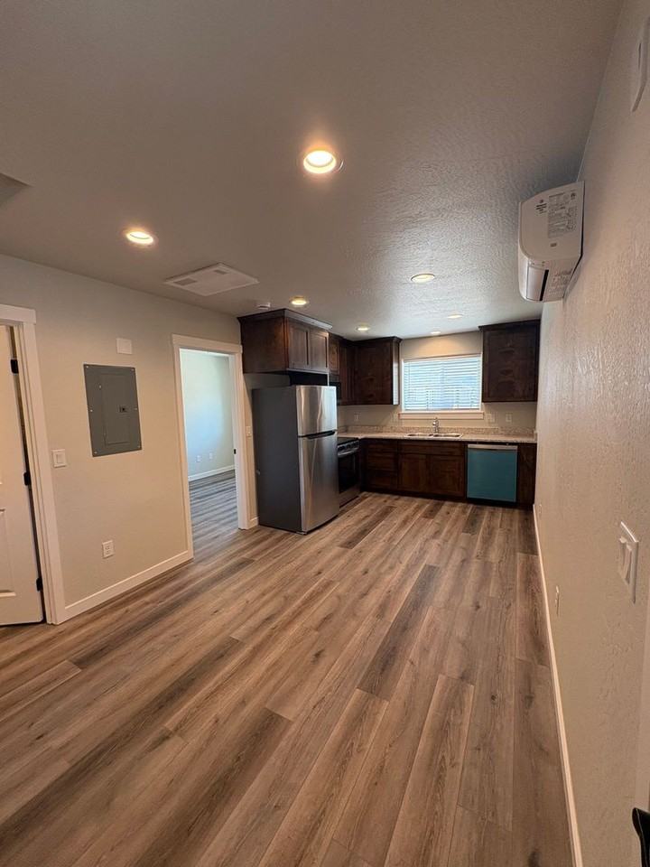 1139 Annalise St - Photo 6 of 8